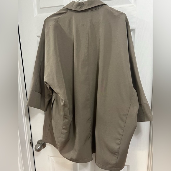 Light jacket - Picture 2 of 5